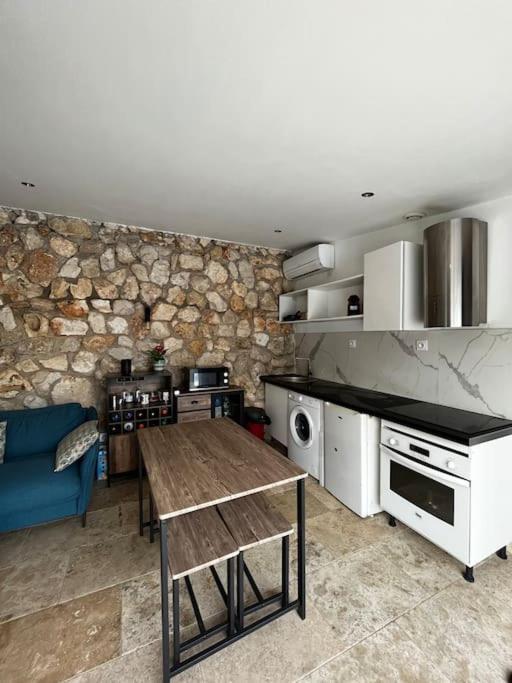 Jolie Maison Avec Vue Sur Piscine บูค์-เบล-แอร์ ภายนอก รูปภาพ